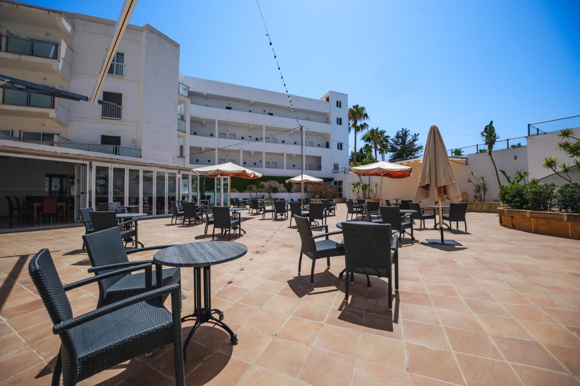 Hotel Ankaa - Adults Only ポルト・クリスト エクステリア 写真
